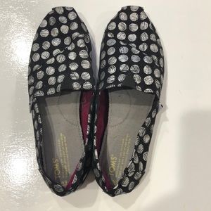 Toms Woman size 9 shoes